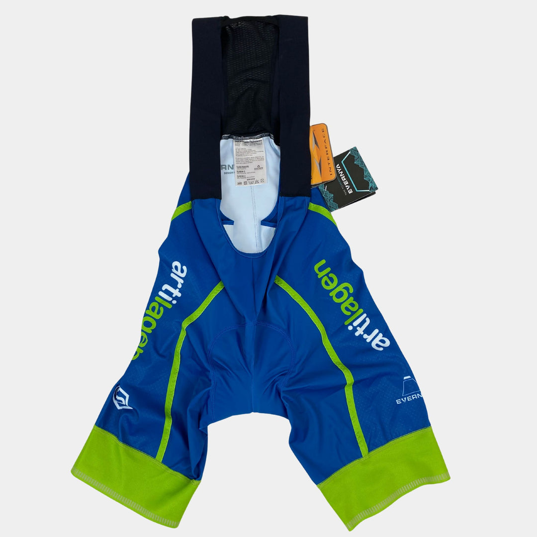 Guardia Civil Group shorts
